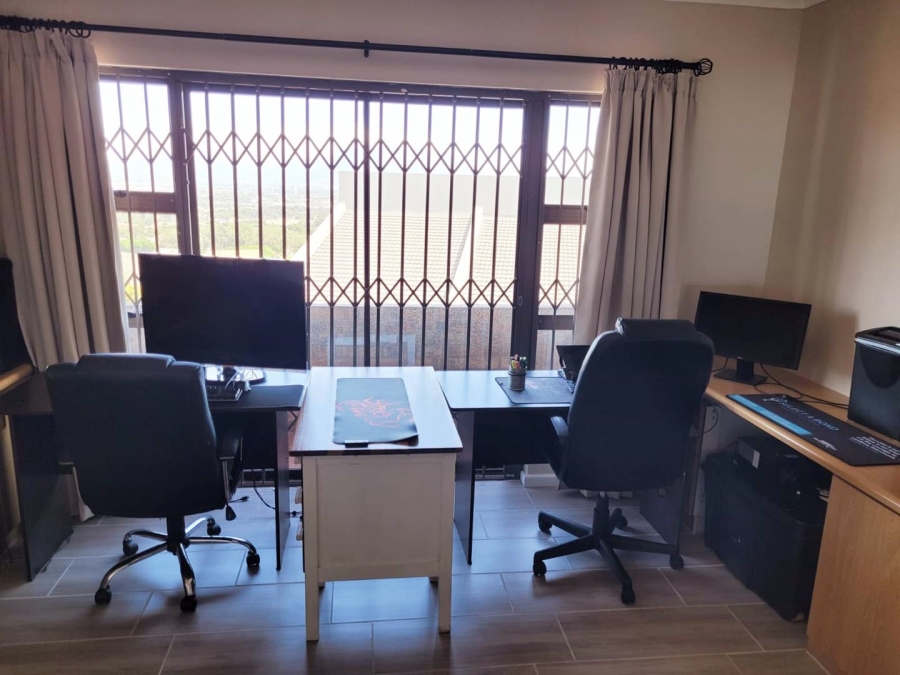 To Let 4 Bedroom Property for Rent in Plattekloof Western Cape